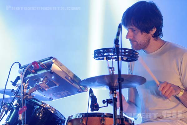 CARIBOU - 2014-08-14 - SAINT MALO - Fort de St Pere - Brad Weber